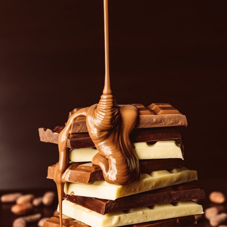Barras de chocolate artesanal com cobertura derretida