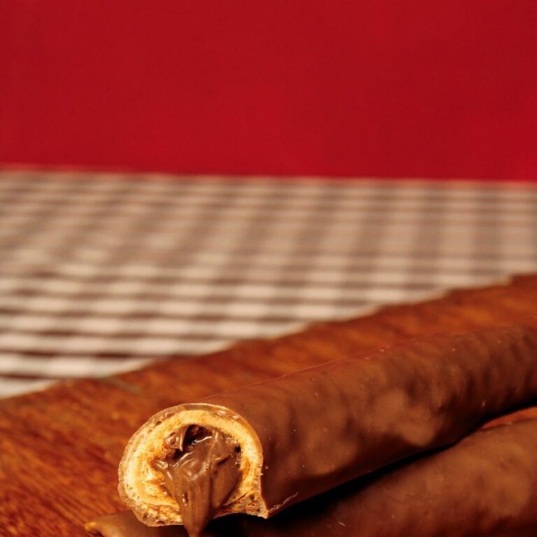 Canudo recheado de gianduia